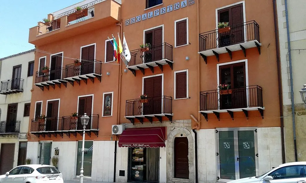 Regalpetra Hotel Racalmuto